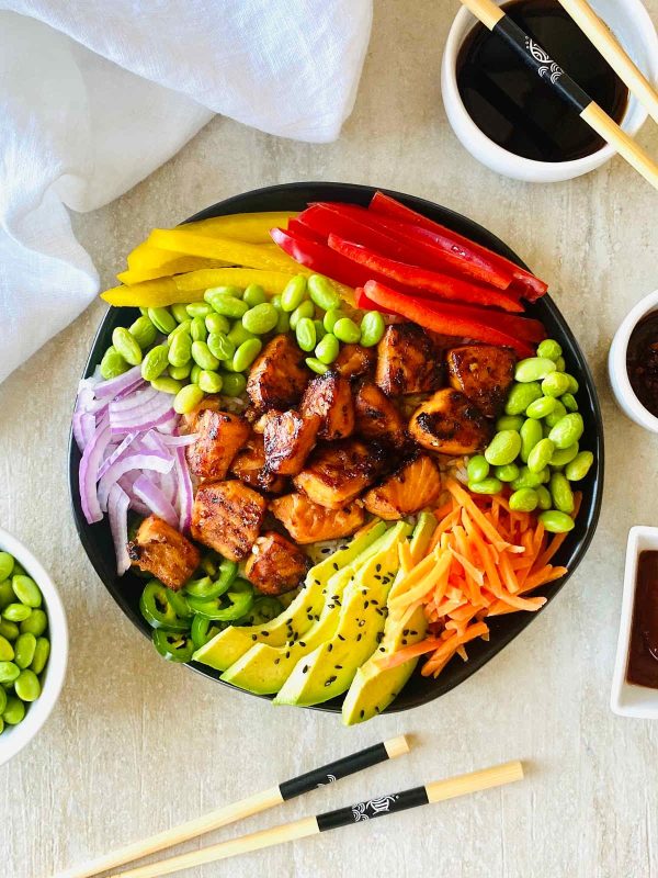 Poke bowl spicy chicken